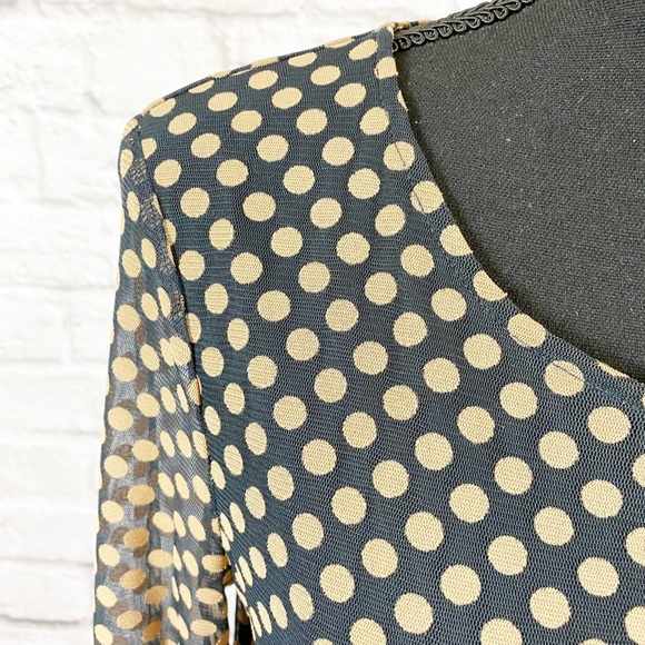 **SOLD** Chico’s Sheer Polka Dot Print Top - Picture 4 of 12